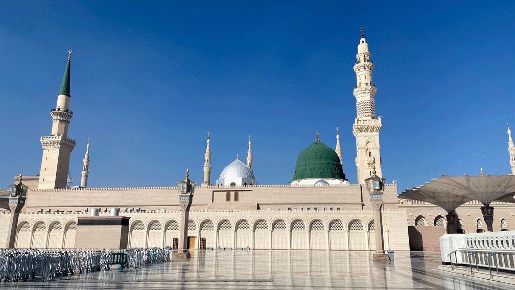 Masjid Nabawi | Prophets Mosque in Madina | Green and white dome
